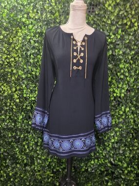 long sleeve lace fall dress Long-sleeved wool lace dress main image 1